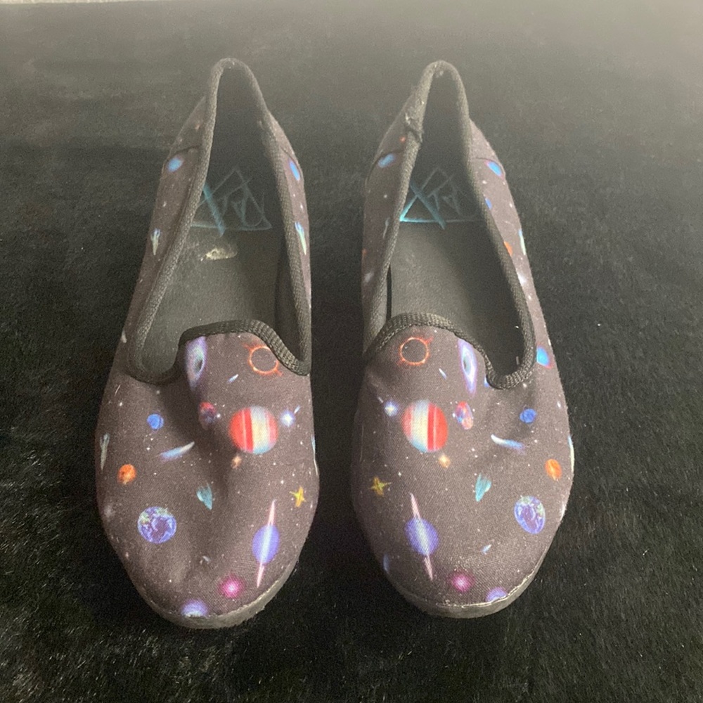 YRU Space Galaxy Print Slip On Shoes Size 7
